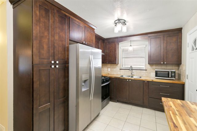 5416 Goodman Avenue, Fort Worth, TX 76107