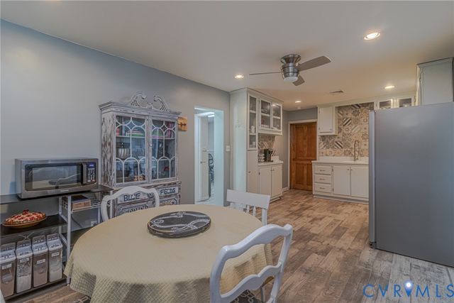 100 Beachfront Dr, Heathsville, VA 22473