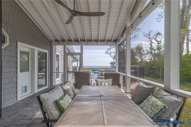 100 Beachfront Dr, Heathsville, VA 22473