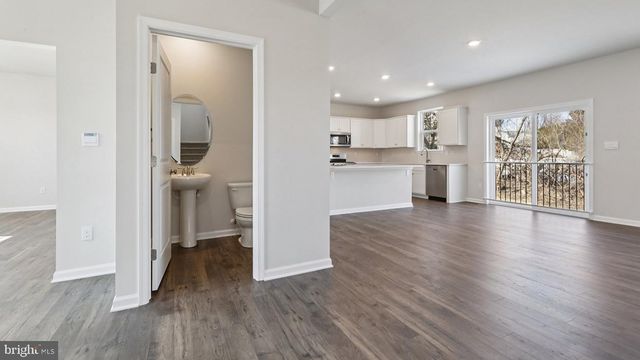 128 WINDING RD, Forks Township, PA 18040