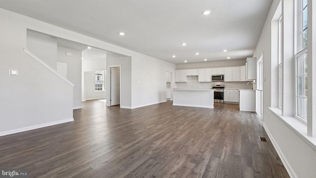 128 WINDING RD, Forks Township, PA 18040