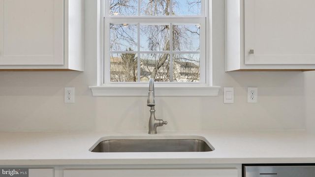 128 WINDING RD, Forks Township, PA 18040