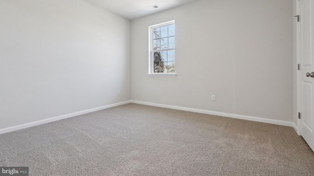 128 WINDING RD, Forks Township, PA 18040
