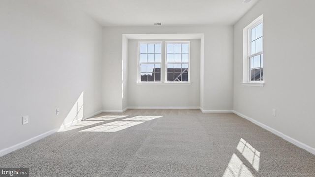 128 WINDING RD, Forks Township, PA 18040