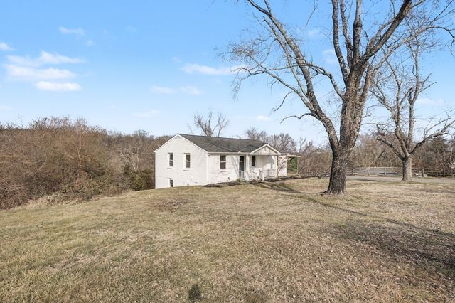 6247 Pettus Rd, Antioch, TN 37013