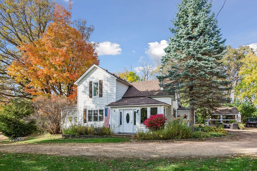 660 N Shore Drive W, Orono, MN 55364 — exterior
