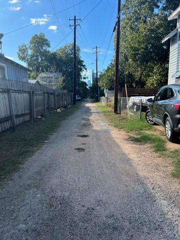 2409 Willow ST, Austin, TX 78702