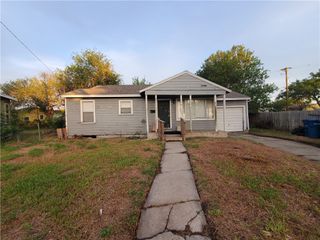 2838 Willard St, Corpus Christi, TX 78404