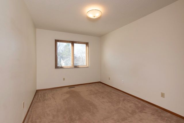 5935 Ashland Place, Johnston, IA 50131