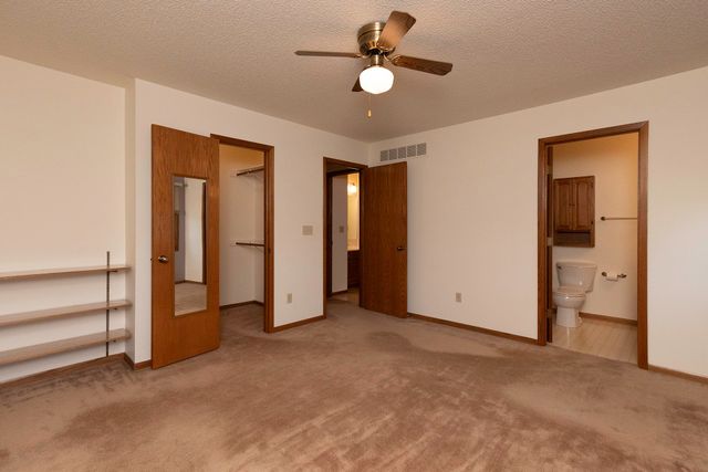 5935 Ashland Place, Johnston, IA 50131