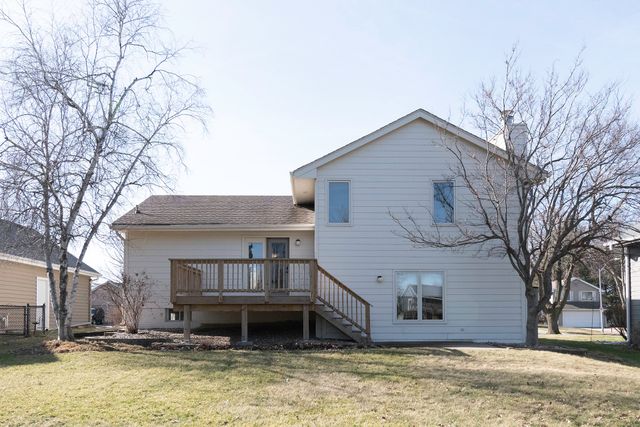 5935 Ashland Place, Johnston, IA 50131