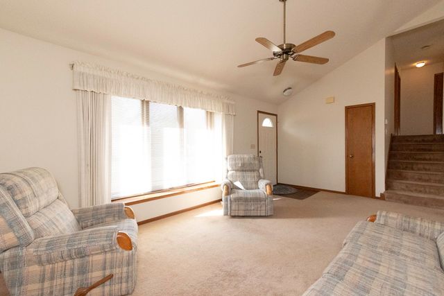 5935 Ashland Place, Johnston, IA 50131