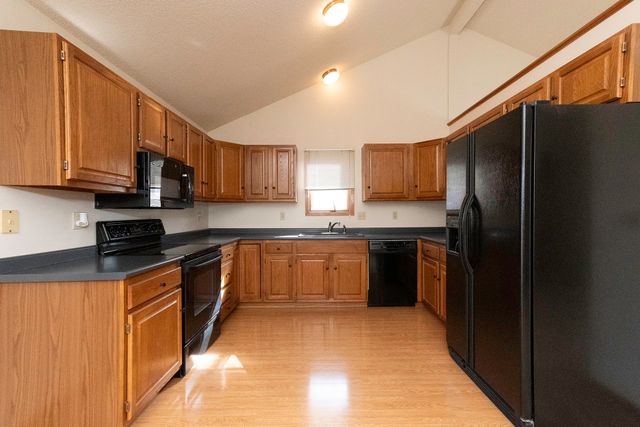 5935 Ashland Place, Johnston, IA 50131