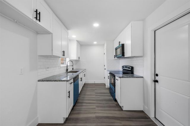 4115 Trail Lake Drive, Houston, TX 77045