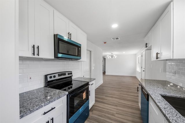 4115 Trail Lake Drive, Houston, TX 77045