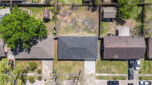 4115 Trail Lake Drive, Houston, TX 77045
