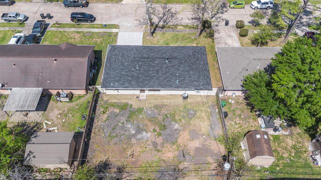 4115 Trail Lake Drive, Houston, TX 77045