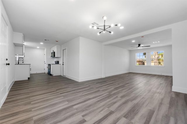 4115 Trail Lake Drive, Houston, TX 77045