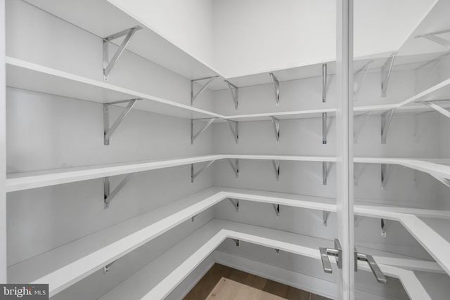 6829 PENNGROVE LN, Bethesda, MD 20817