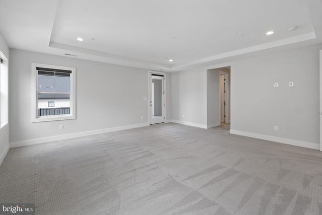 6829 PENNGROVE LN, Bethesda, MD 20817