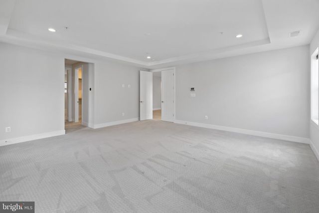 6829 PENNGROVE LN, Bethesda, MD 20817