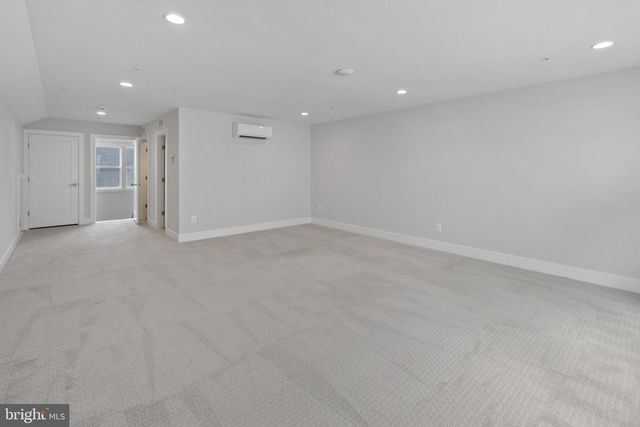 6829 PENNGROVE LN, Bethesda, MD 20817