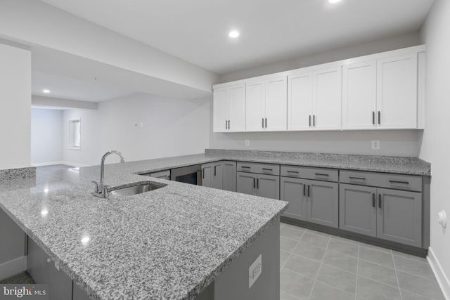 6829 PENNGROVE LN, Bethesda, MD 20817