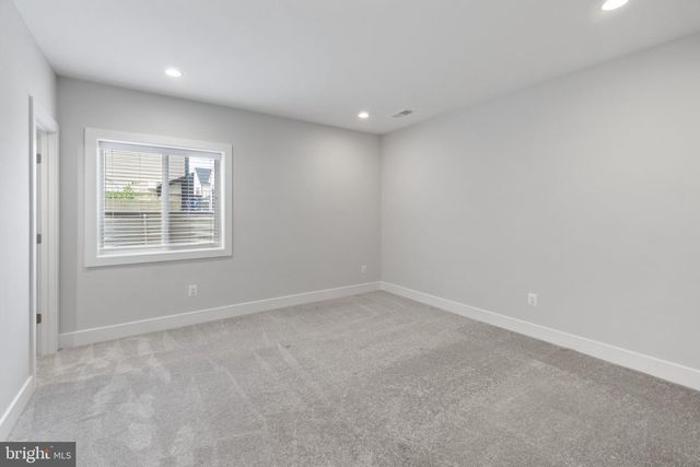 6829 PENNGROVE LN, Bethesda, MD 20817