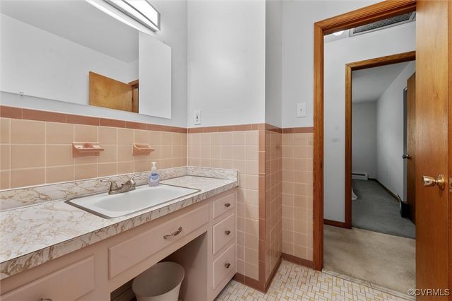 7980 Elliott Dr, Mechanicsville, VA 23111
