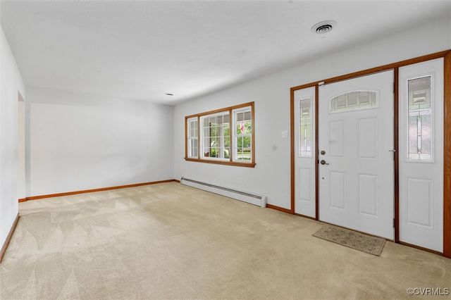 7980 Elliott Dr, Mechanicsville, VA 23111