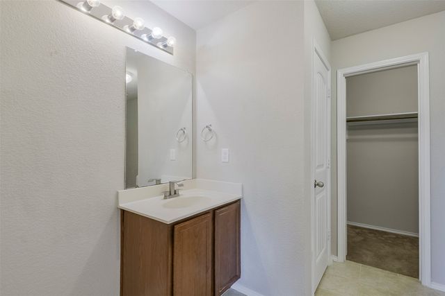 10521 Hartley Lane, Fort Worth, TX 76108