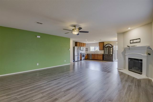 10521 Hartley Lane, Fort Worth, TX 76108