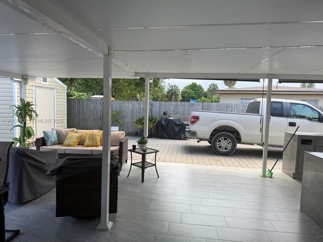 3440 NW 7th Ct, Lauderhill, FL 33311