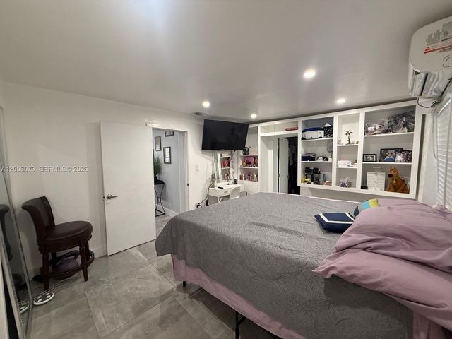 3440 NW 7th Ct, Lauderhill, FL 33311