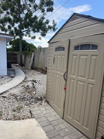 3440 NW 7th Ct, Lauderhill, FL 33311
