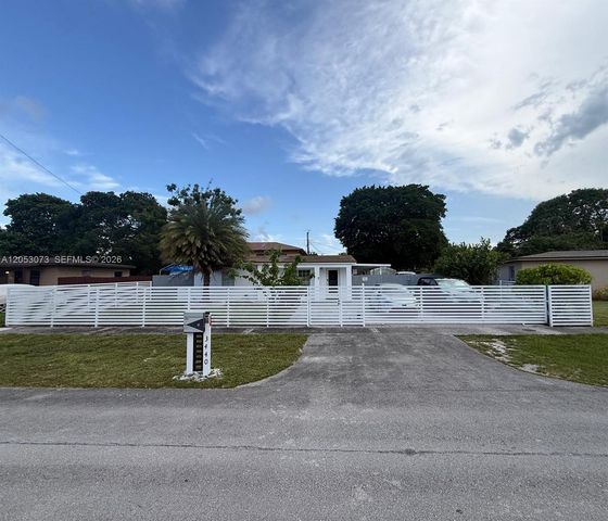 3440 NW 7th Ct, Lauderhill, FL 33311