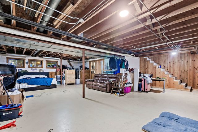 29650 N Garland Road, Wauconda, IL 60084