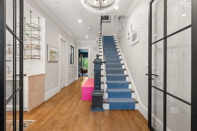 21 Rutland Square, Boston, MA 02118