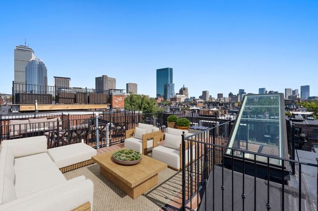 21 Rutland Square, Boston, MA 02118