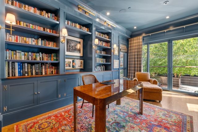 21 Rutland Square, Boston, MA 02118