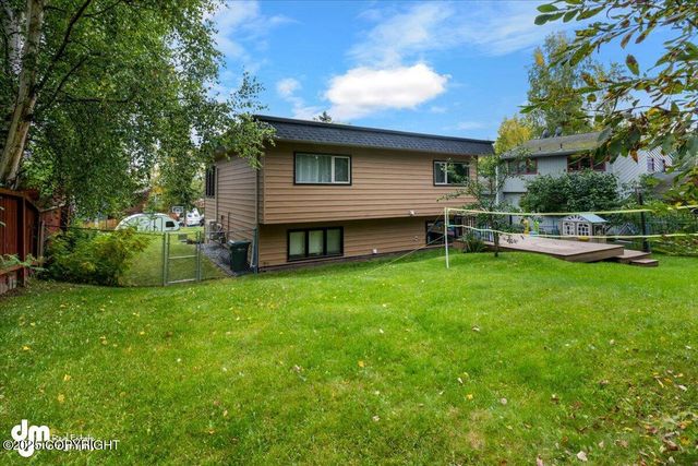 6340 Habicht Court, Anchorage, AK 99504