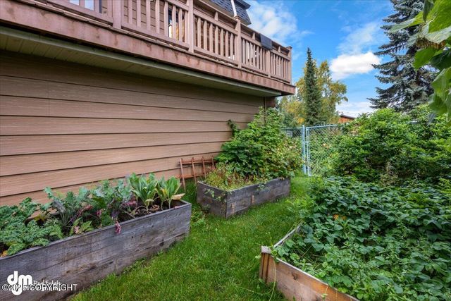 6340 Habicht Court, Anchorage, AK 99504