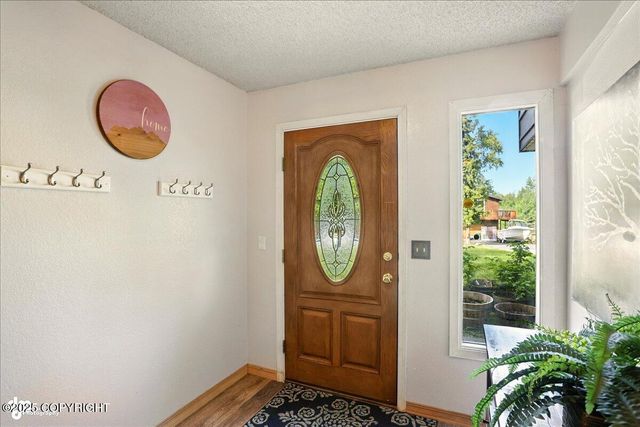 6340 Habicht Court, Anchorage, AK 99504