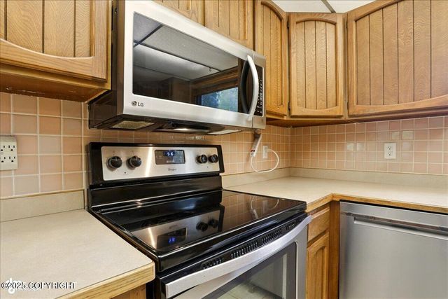 6340 Habicht Court, Anchorage, AK 99504