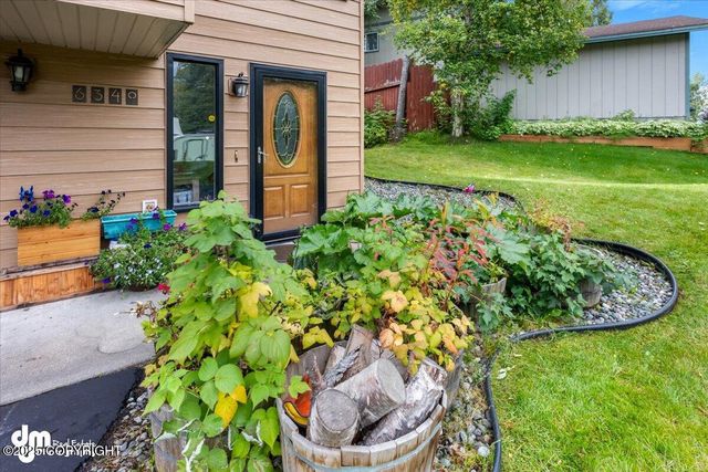 6340 Habicht Court, Anchorage, AK 99504
