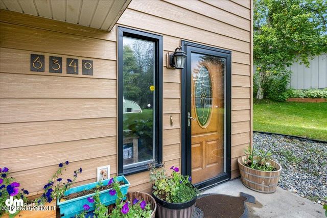 6340 Habicht Court, Anchorage, AK 99504