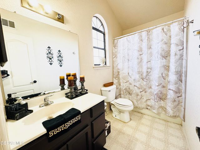 12062 Paul Klee Dr Drive, El Paso, TX 79936