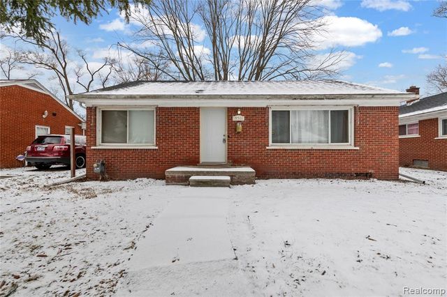 19501 Redfern Street, Detroit, MI 48219