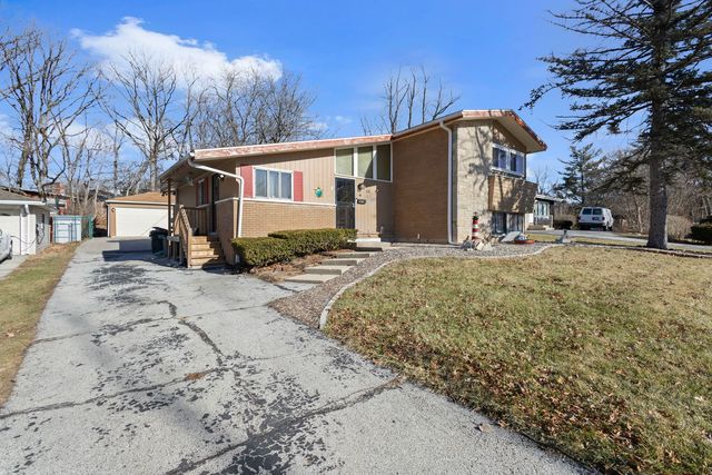 64 Blackhawk Drive, Park Forest, IL 60466