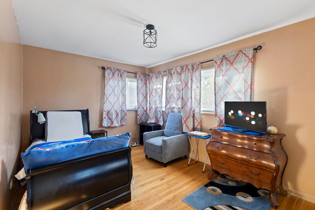 64 Blackhawk Drive, Park Forest, IL 60466